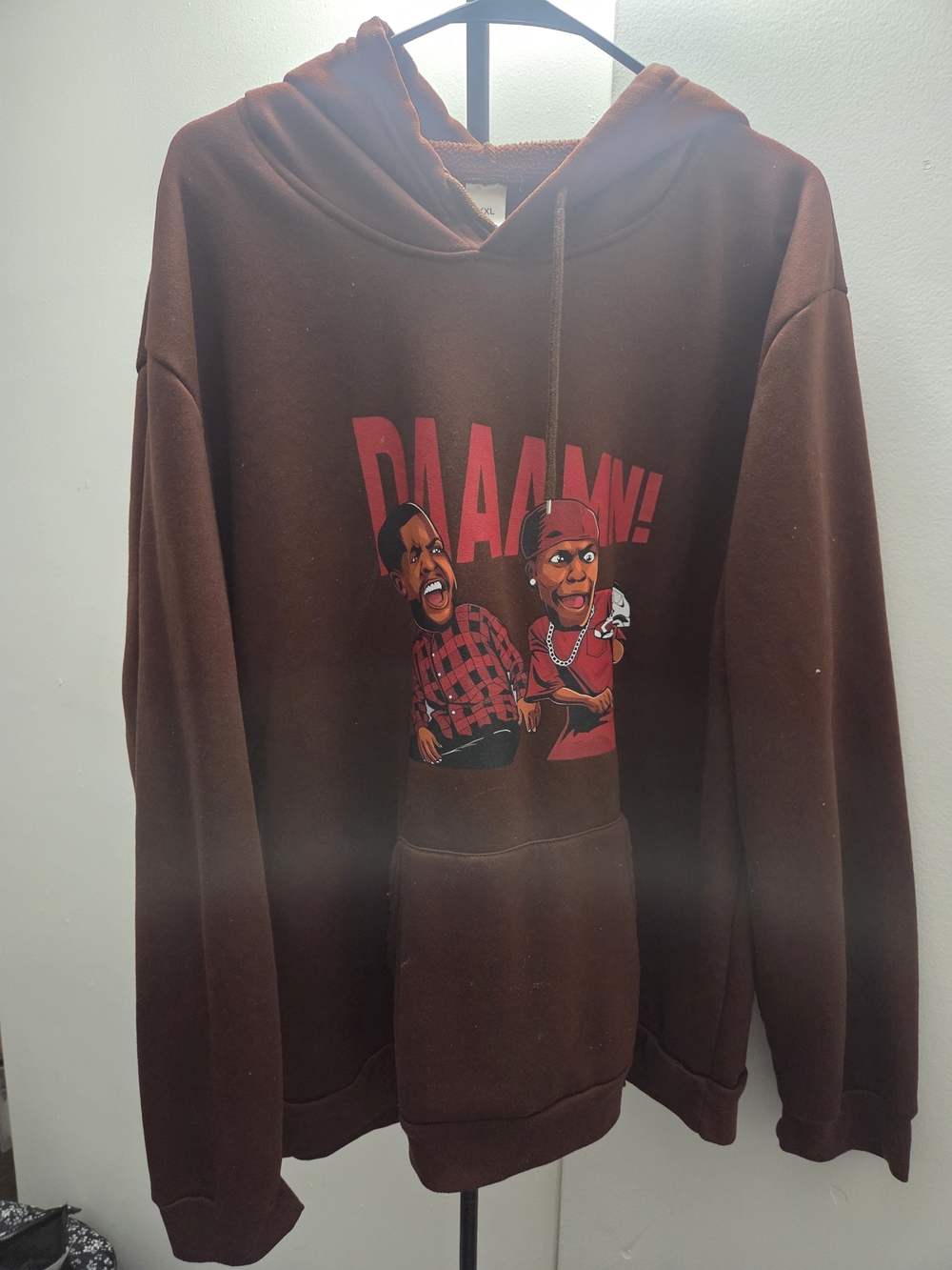 SHEIN Men's Brown Friday Graphic Hoodie with 'DAAAMN!'